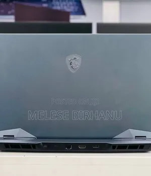 New Laptop MSI Raider GE76 12UGS 16GB Intel Core I7 SSD 1T