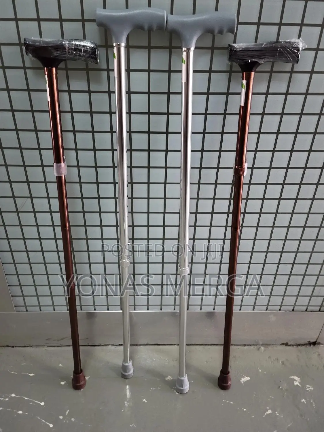 Kezera/Lightweight: The Walking Stick for Patient/Effortless