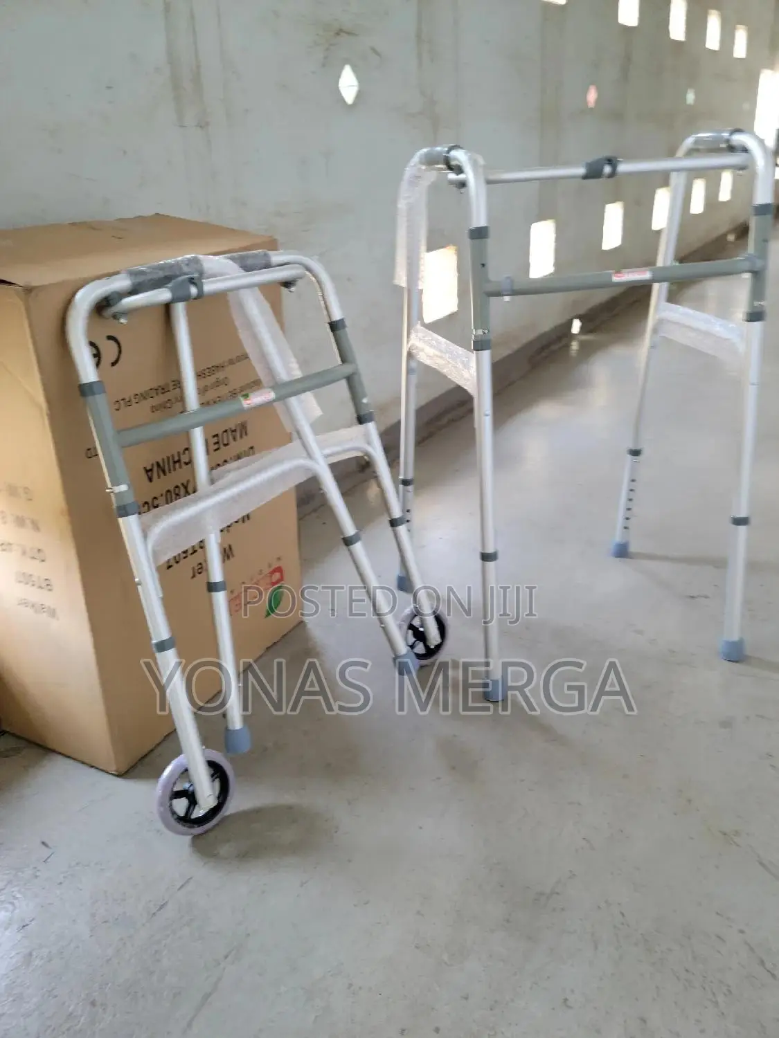 HEIGHT ADJUSTABLE Adult Walker _ Easily Adjust From 30"To37"