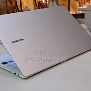 Photo - New Laptop Samsung Galaxy Book 2 8GB Intel Core I5 SSD 256GB