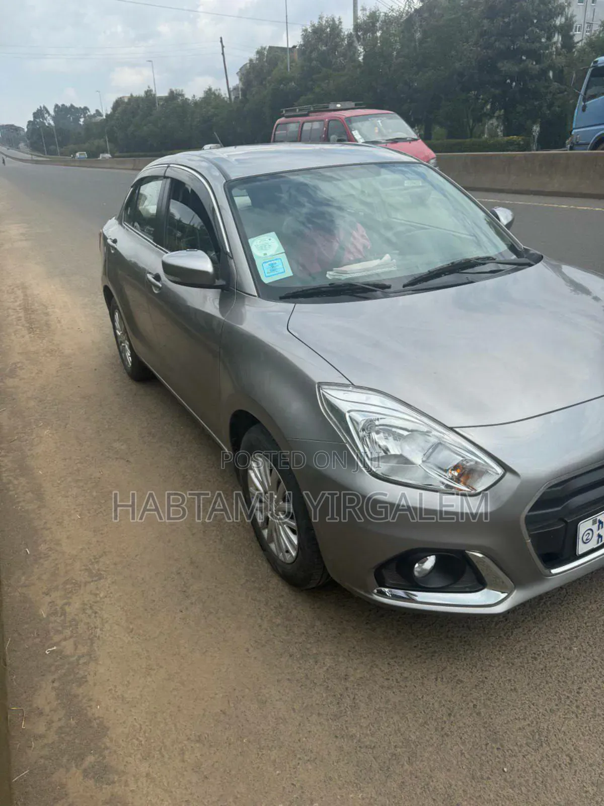 Suzuki Dzire 2023 Silver