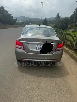 Suzuki Dzire 2023 Silver