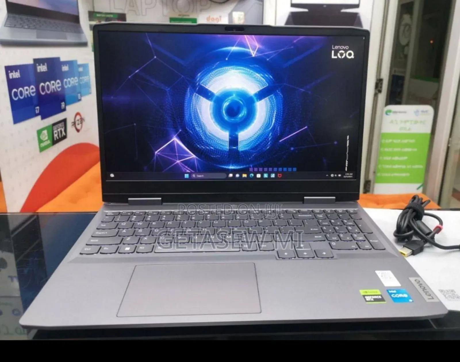 New Laptop Lenovo LOQ 15IRH8 8GB Intel Core I5 SSD 1T