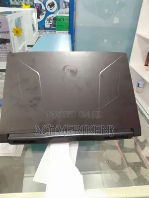 New Laptop MSI 16GB AMD Ryzen 7 SSD 512GB