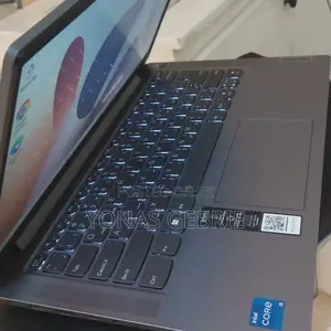 New Laptop Lenovo Ideapad 3 8GB Intel Core I5 SSD 512GB