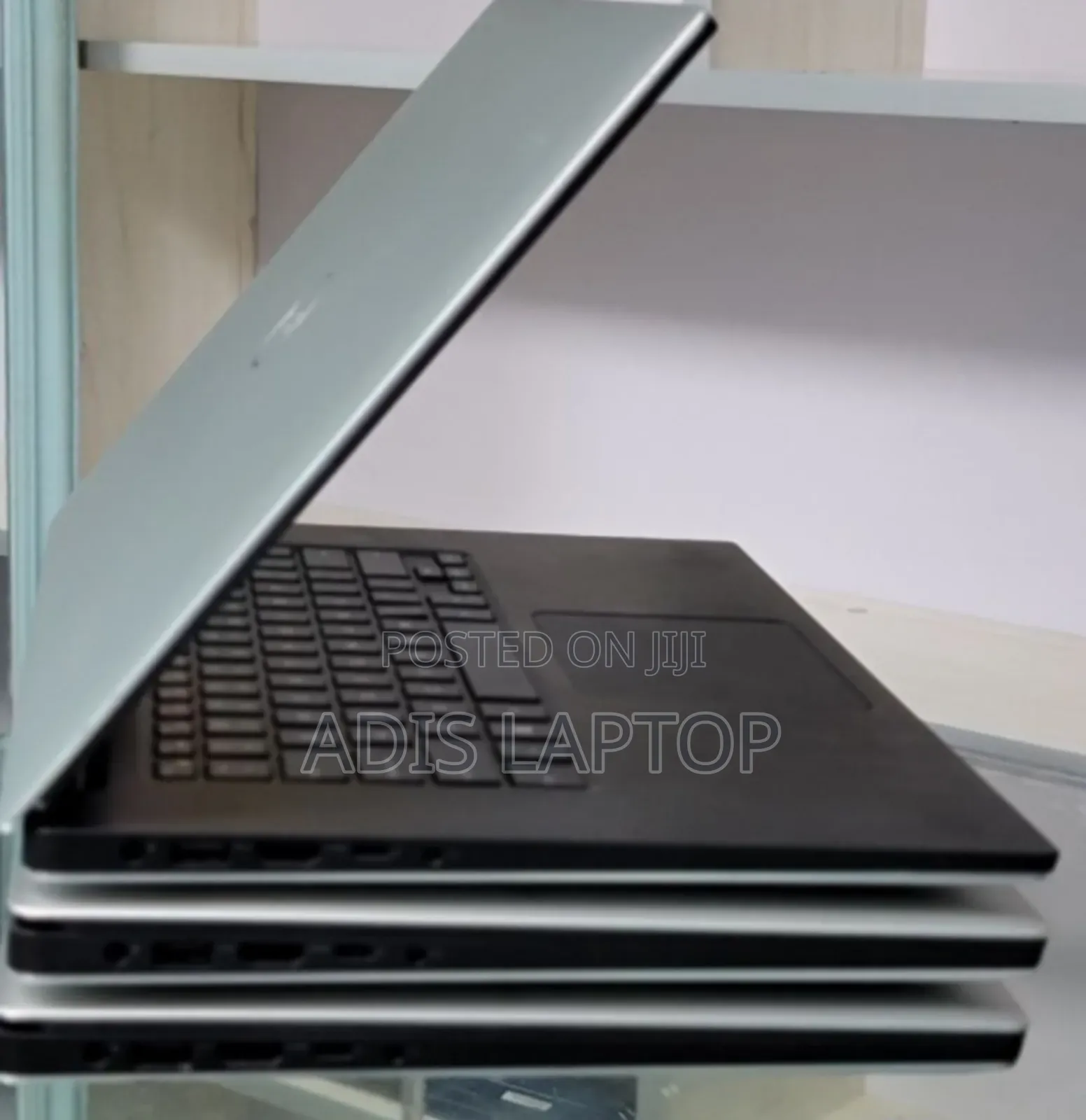 New Laptop Dell Precision 3520 32GB Intel Core I7 SSD 512GB