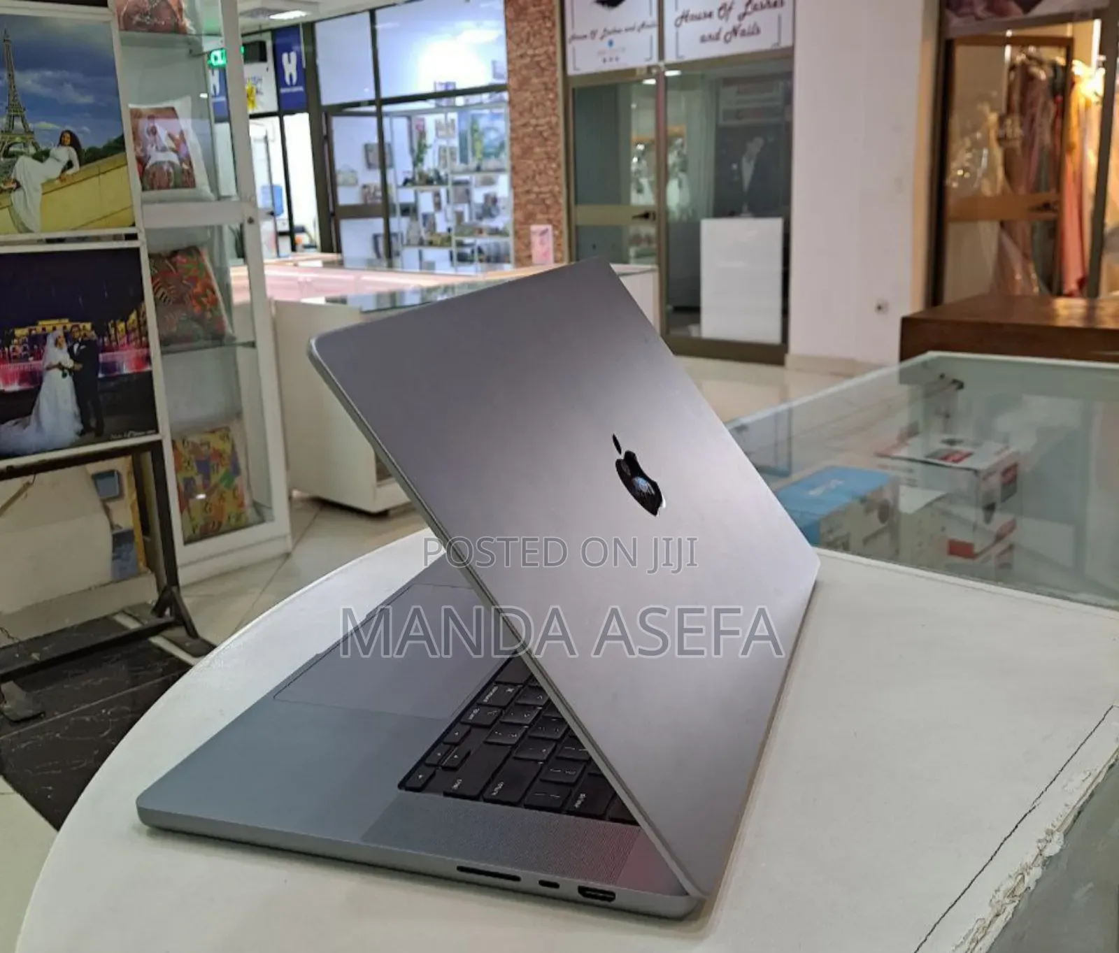 New Laptop Apple MacBook Pro 32GB Apple M2 SSD 512GB