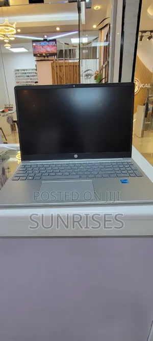 New Laptop HP Stream Notebook 8GB Intel Core I3 SSD 256GB