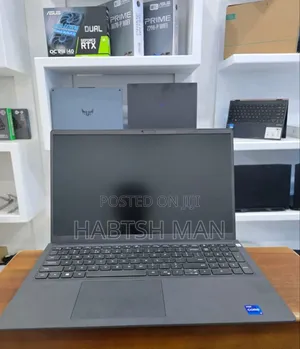 New Laptop Dell Vostro DVCI325 16GB Intel Core I7 SSD 512GB