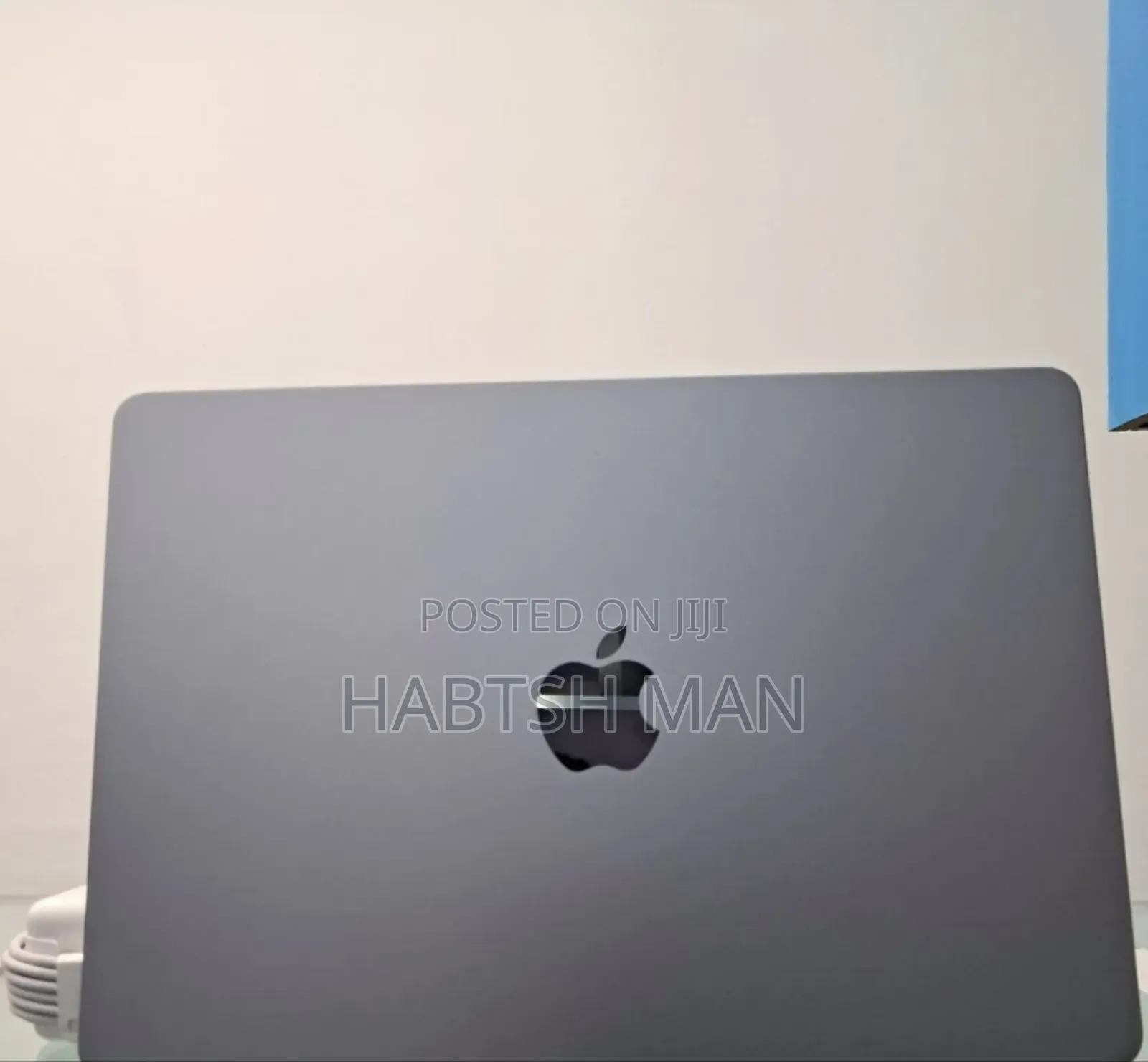 New Laptop Apple MacBook Air 2024 M3 13-Inch 16GB Apple M3 SSD 512GB