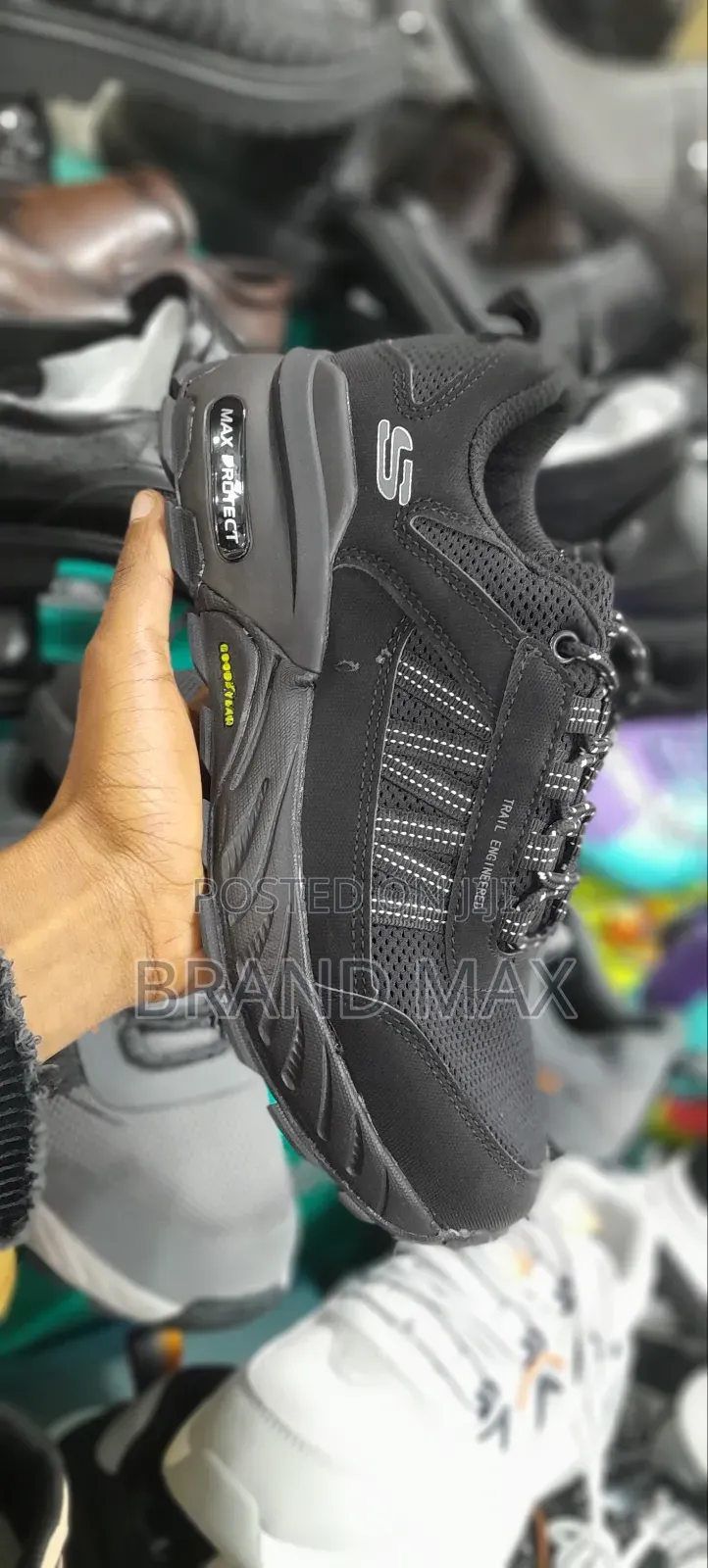 Skechers Good-Fire Premium Quality