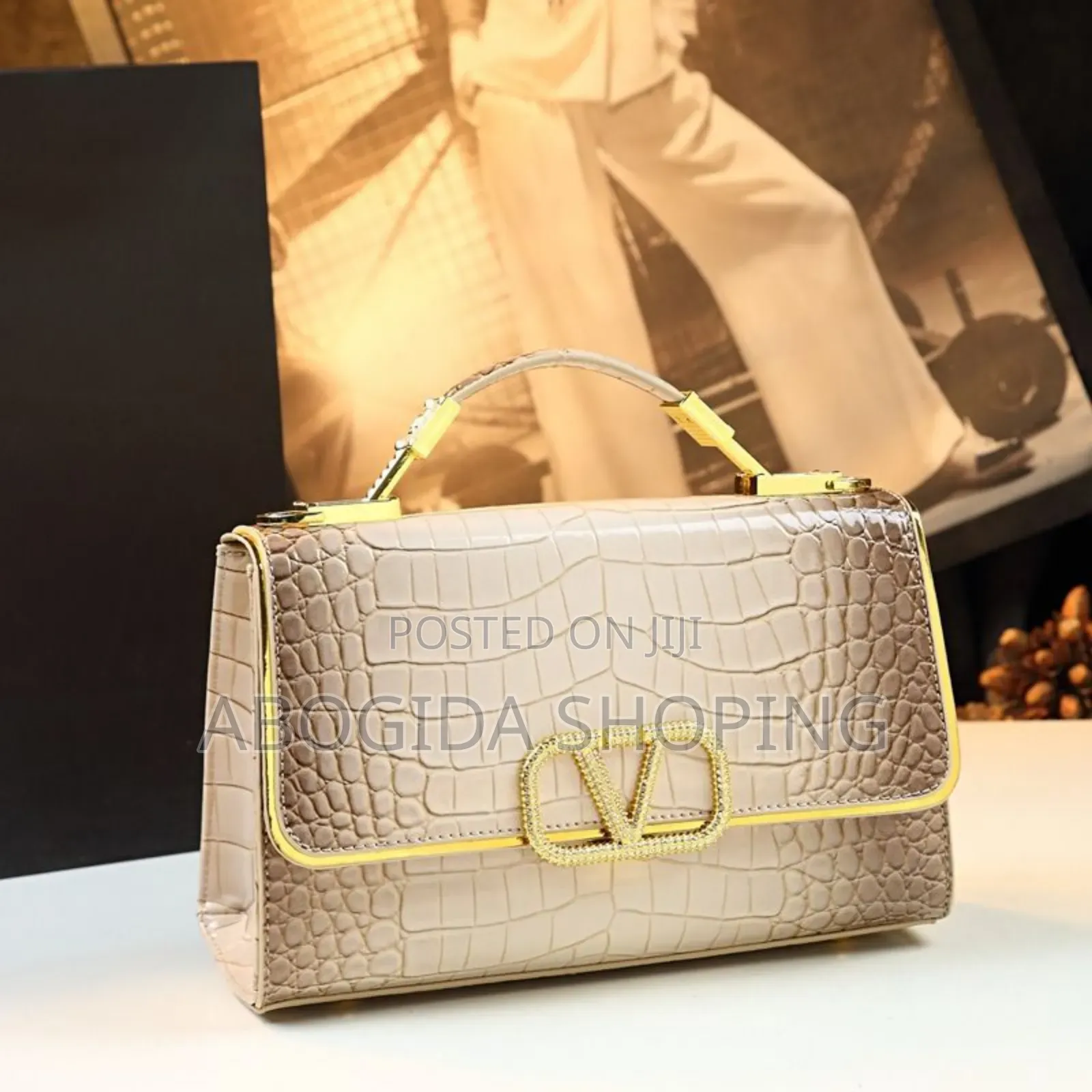 Valentino Limited Edition Lexury Brand New Bag Available