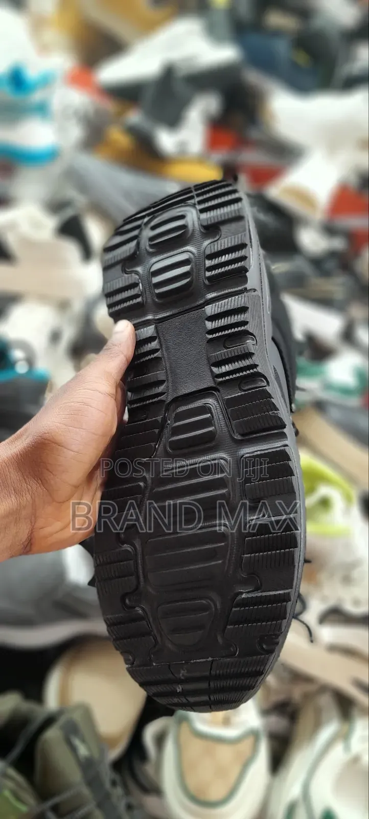 Skechers Good-Fire Premium Quality