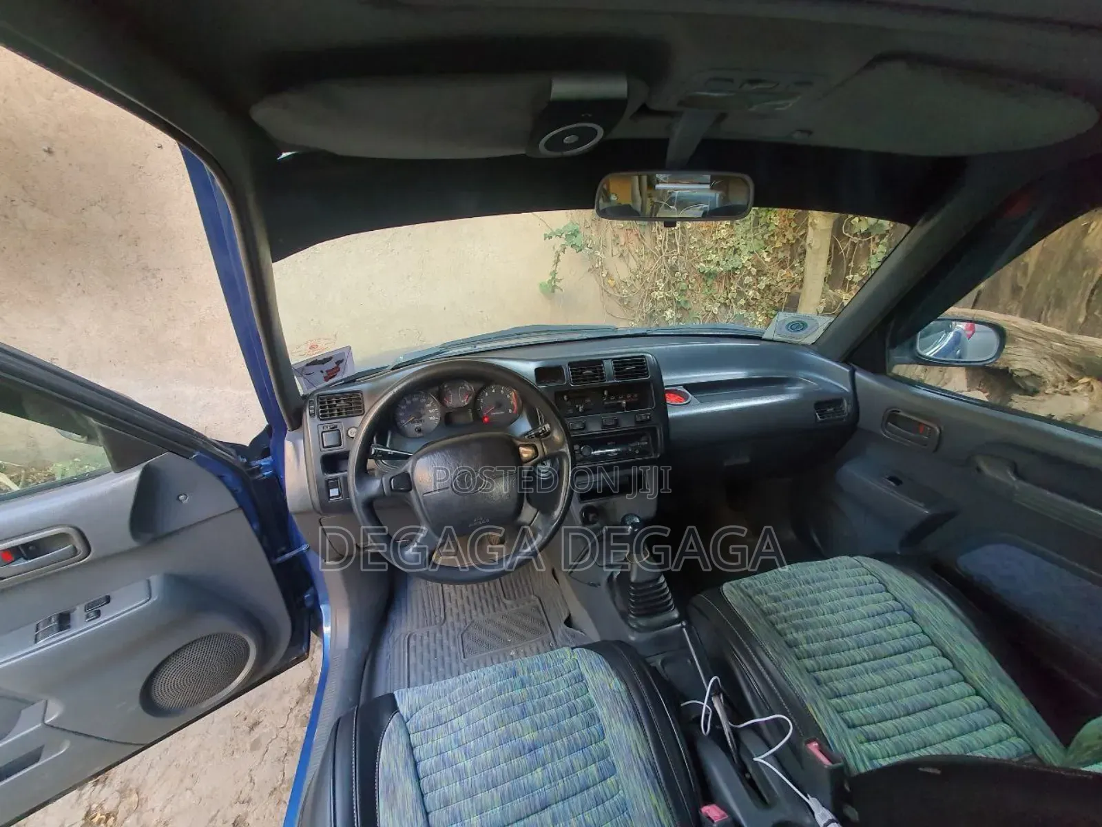 Toyota RAV4 Base FWD 1996 Blue