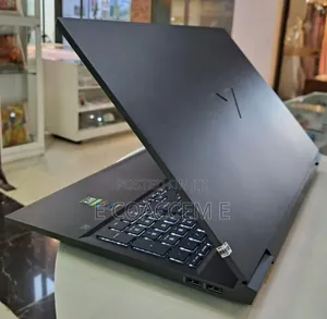 New Laptop HP 16GB Intel Core I7 SSD 512GB