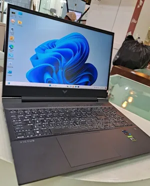 New Laptop HP 16GB Intel Core I7 SSD 512GB