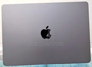 New Laptop Apple MacBook Air 2024 M3 13-Inch 16GB Apple M3 SSD 512GB