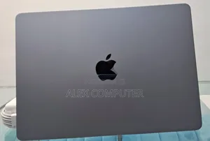 New Laptop Apple MacBook Air 2024 M3 13-Inch 16GB Apple M3 SSD 512GB