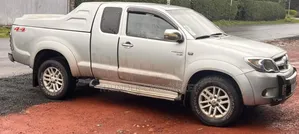 Toyota Hilux 2006 Gold