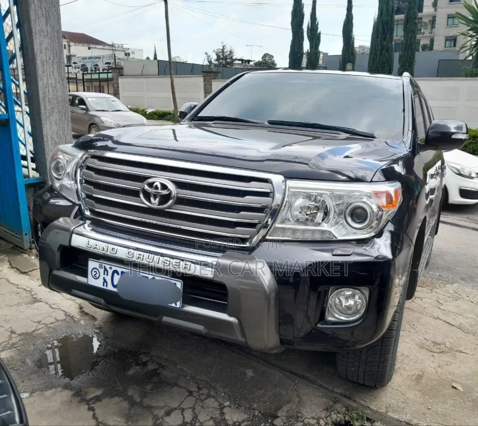 Toyota Land Cruiser 4.6 V8 VX-R 2015 Black