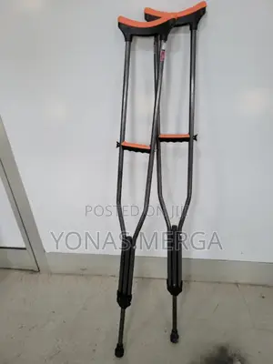 Photo - CRUNCH ፤ክራንች፼crutches፺cranch፻crunch?