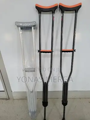 Photo - Crutches Crutch Support Recovery From Foot, Leg,Ankle,Knee,