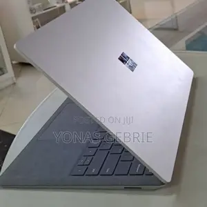 Photo - New Laptop Samsung Galaxy Book 2 16GB Intel Core I7 SSD 256GB