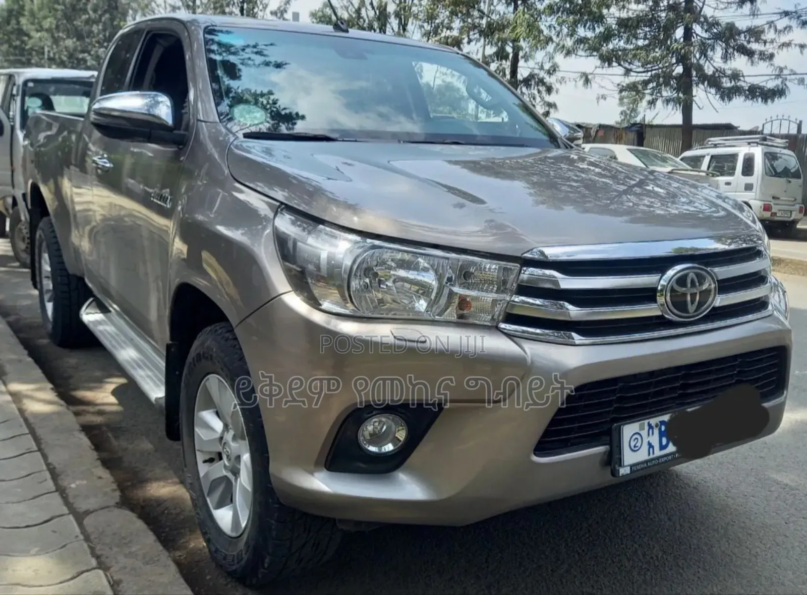 Toyota Hilux 2019 Gold