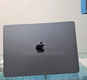 New Laptop Apple MacBook Air 2024 M3 13-Inch 16GB Apple M3 SSD 512GB