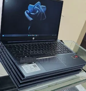 New Laptop HP Pavilion 15 8GB AMD Ryzen 5 SSD 512GB