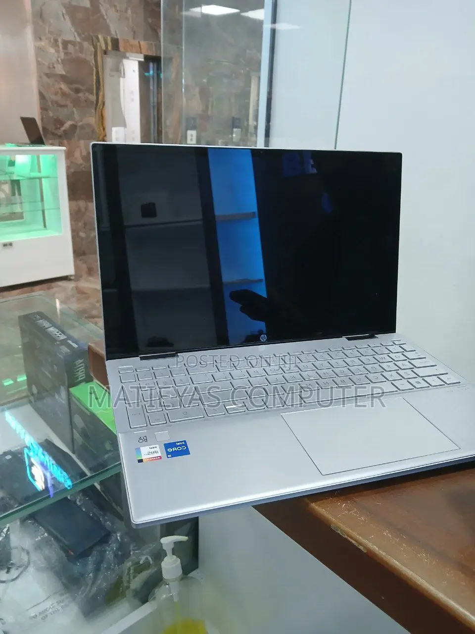 New Laptop HP Pavilion X360 8GB Intel Core I5 SSD 512GB