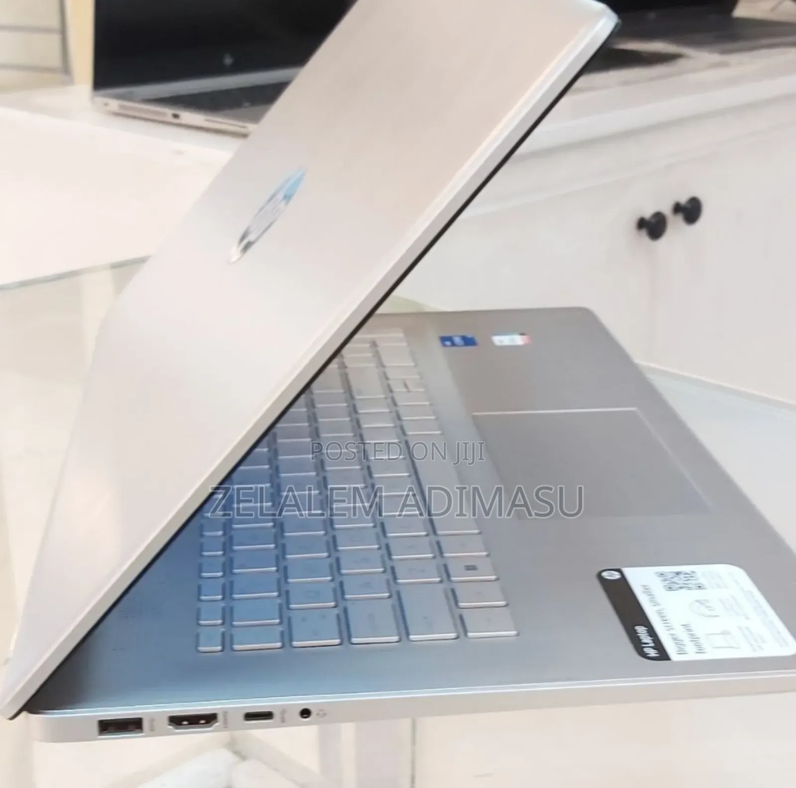 New Laptop HP Stream Notebook 8GB Intel Core I5 SSD 256GB