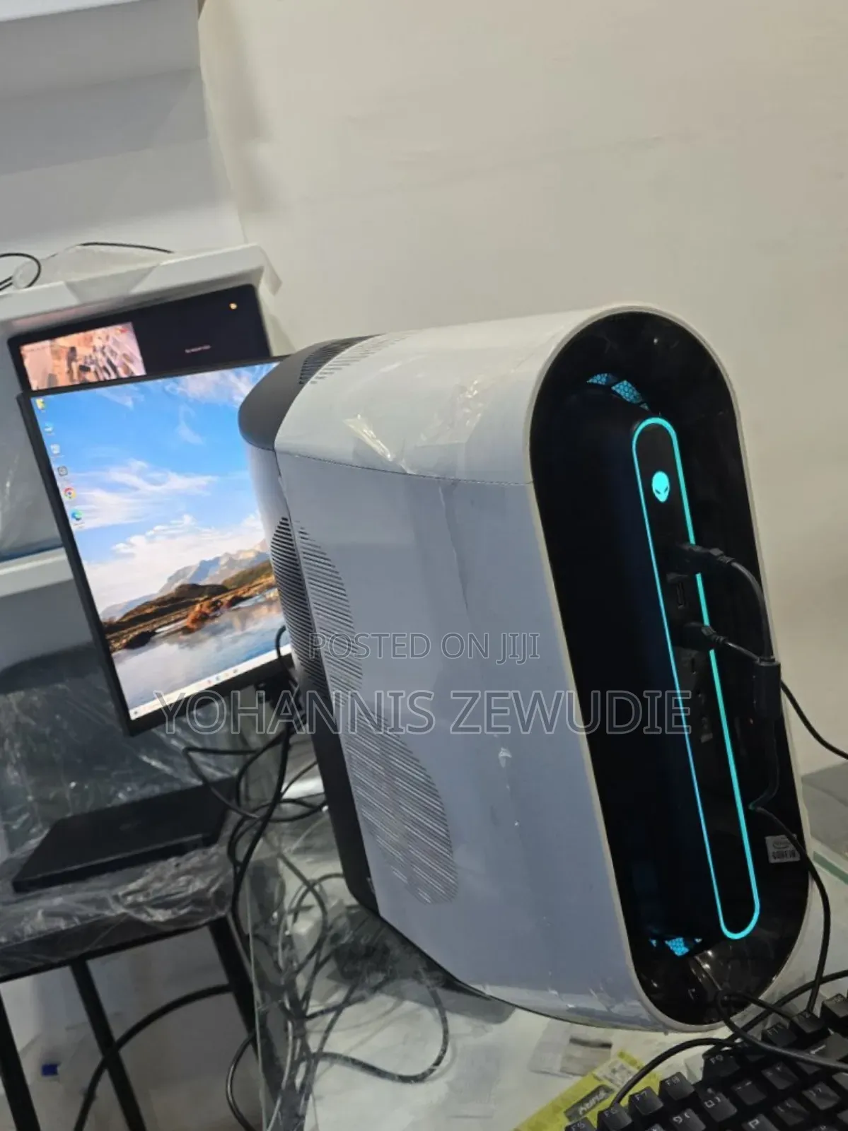 New Desktop Computer Dell Aurora R11 32GB Intel Core i9 HDD+SSD 2T