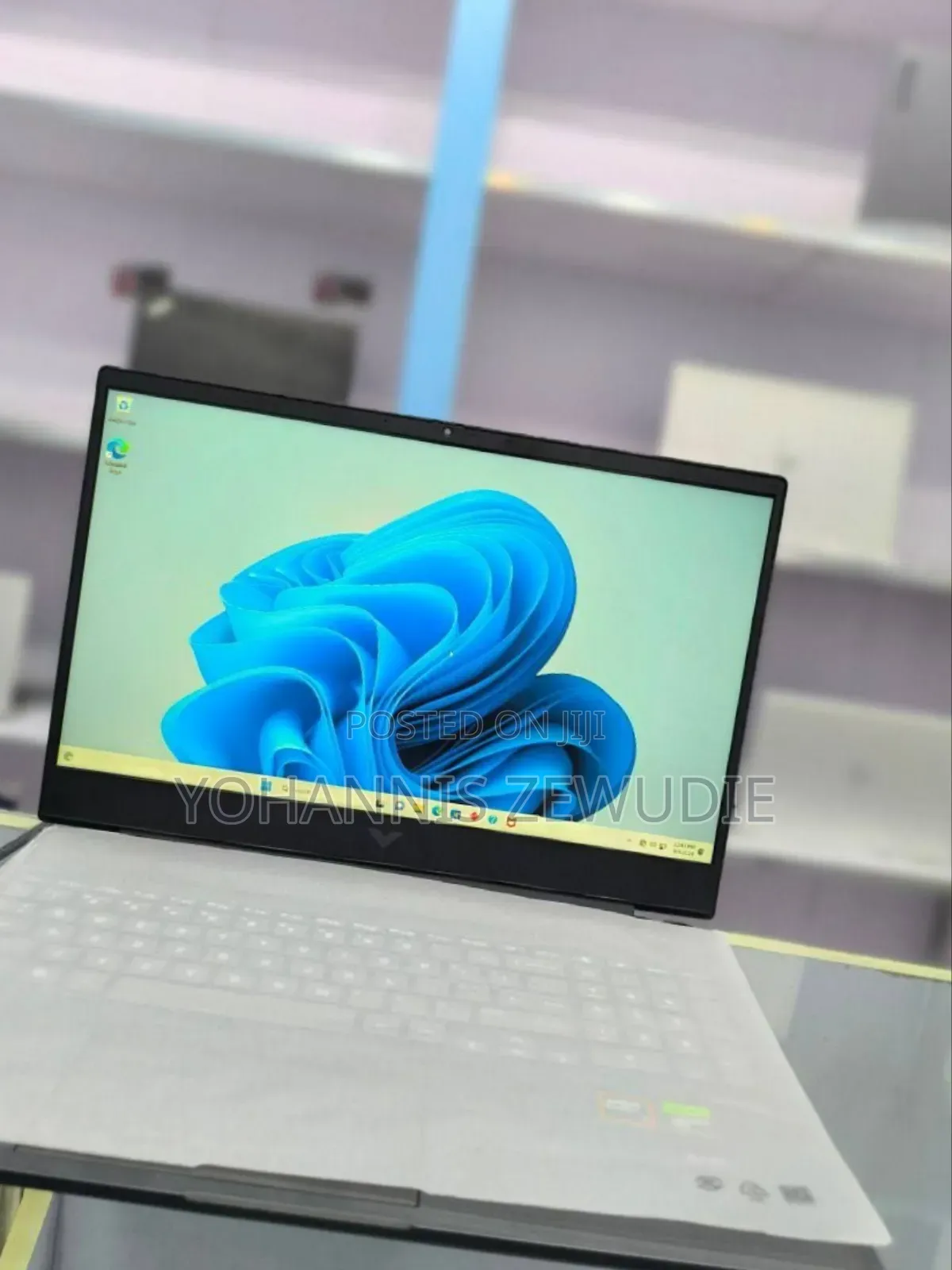 New Laptop HP Victus 16 16GB AMD Ryzen 7 SSD 512GB