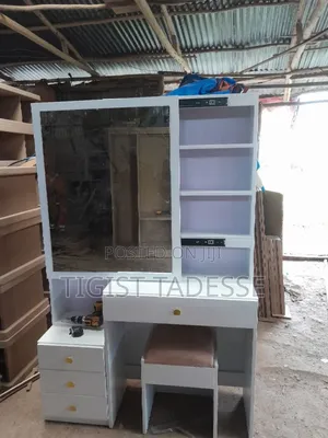 Photo - Dressing Table 120*180 Quality Product