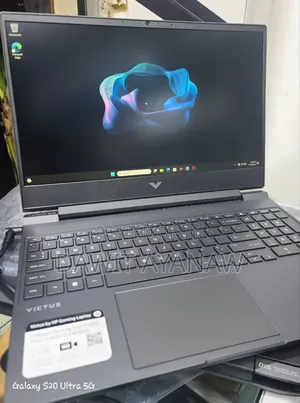 New Laptop HP 8GB AMD Ryzen 5 SSD 512GB