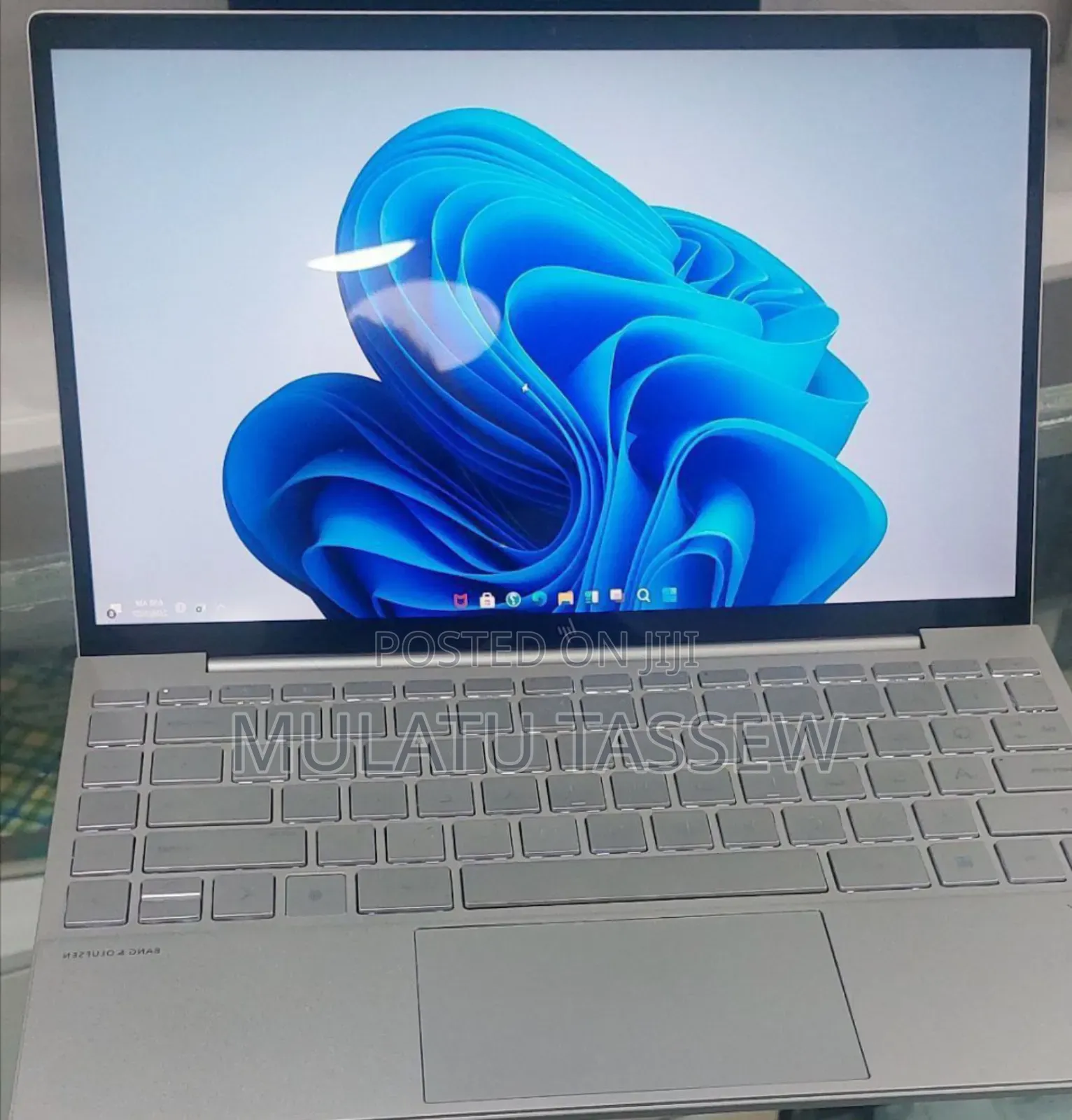 New Laptop HP Envy X360 8GB Intel Core i7 SSD 512GB