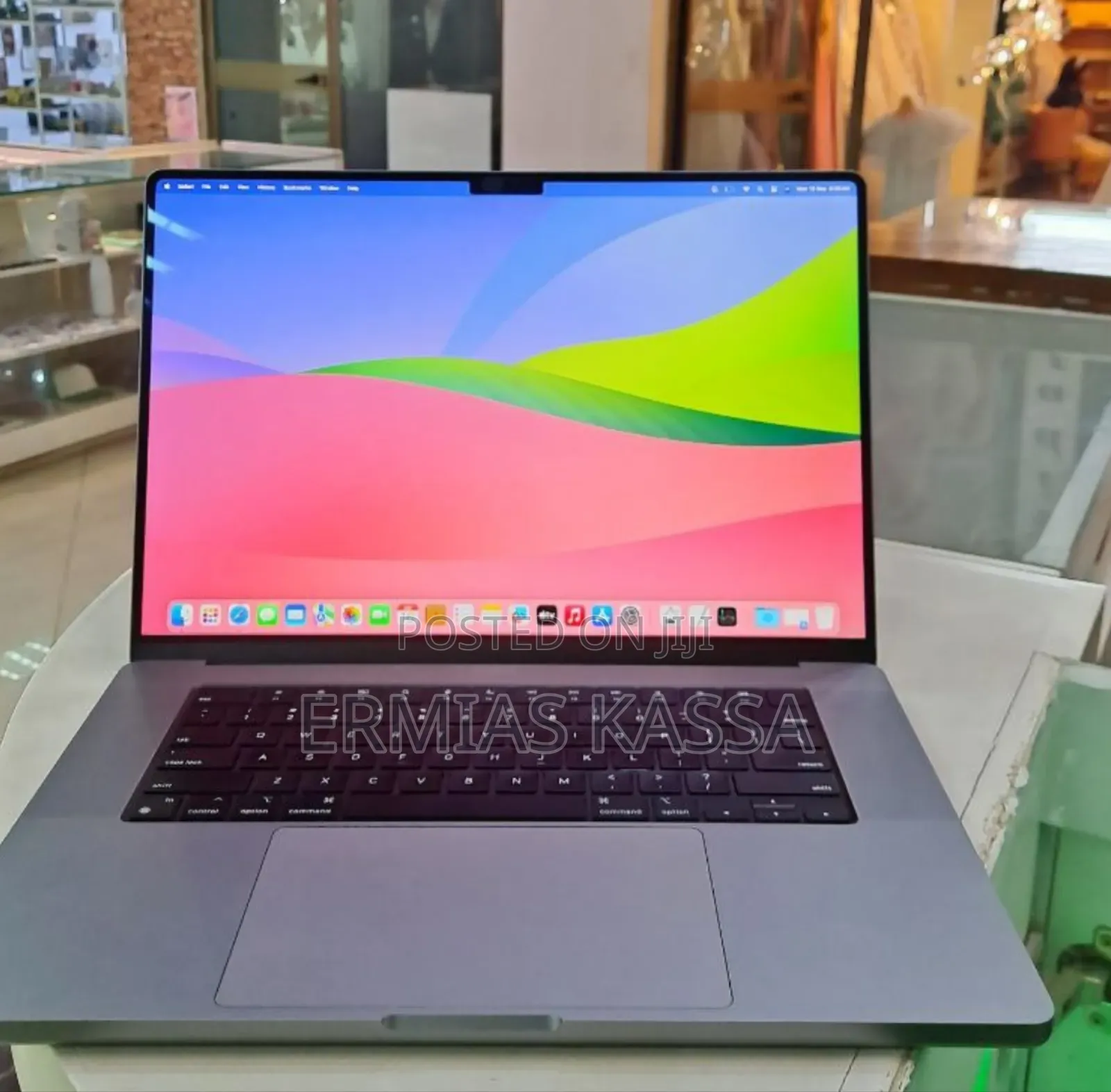 New Apple MacBook Pro 2023 M2 Pro 16-Inch 32GB Apple M2 SSD 512GB