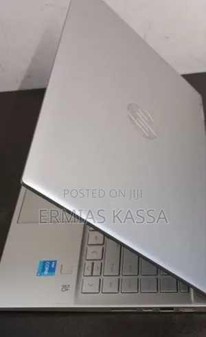 New Laptop HP Pavilion X360 14 8GB Intel Core I3 SSD 512GB