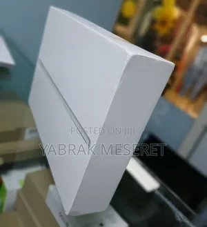 New Apple iPad 10.2 (2021) 128 GB Silver