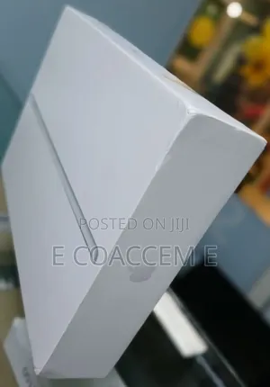 Photo - New Apple iPad 10.2 (2019) 128 GB