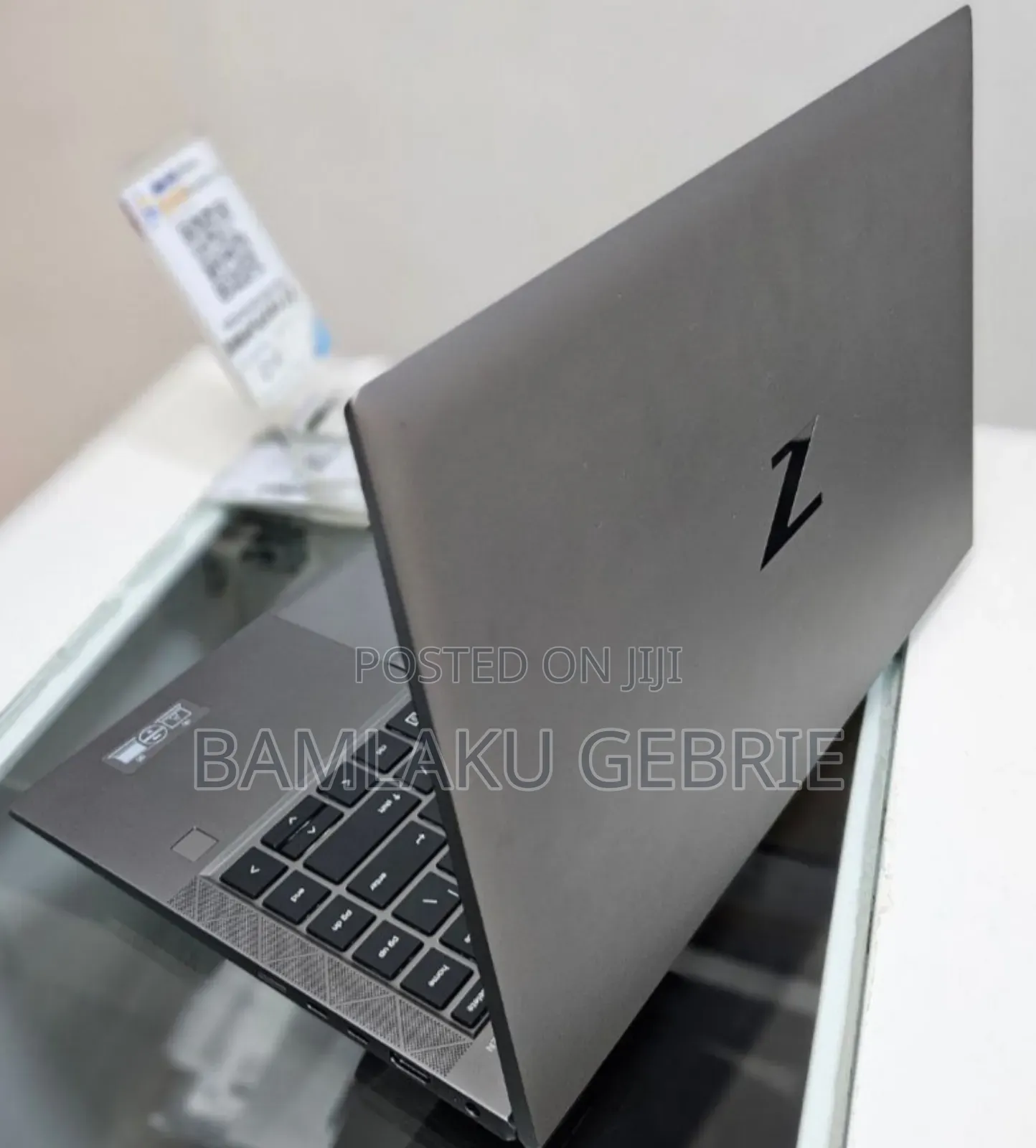 New Laptop HP ZBook Firefly G8 16GB Intel Core I7 SSD 512GB