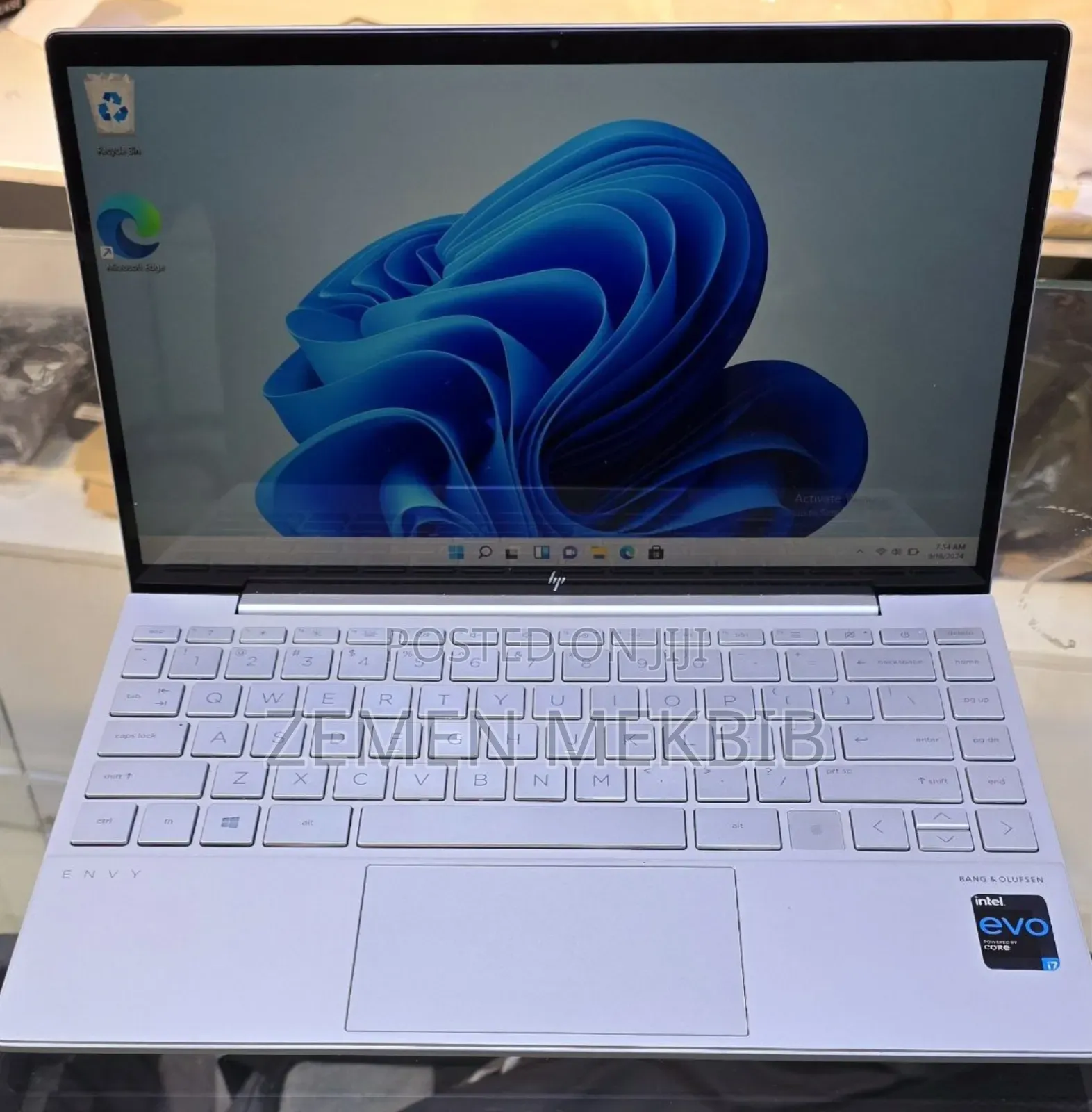 New Laptop HP Envy X360 8GB Intel Core I7 SSD 512GB