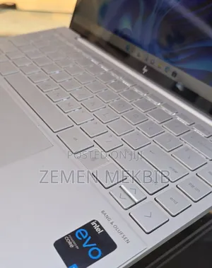 New Laptop HP Envy X360 8GB Intel Core I7 SSD 512GB