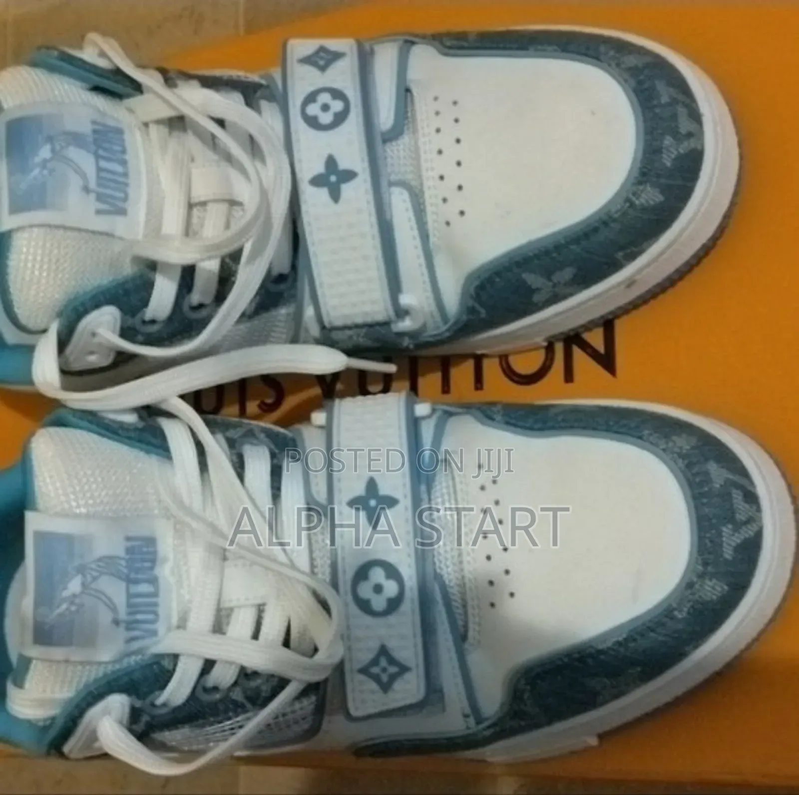Louis Vuitton 1ABLY3 LV Trainer Sneakers