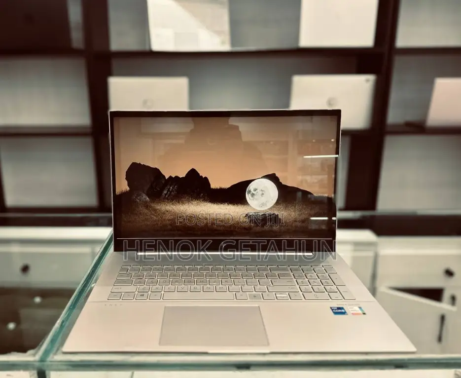 New Laptop HP Envy X360 16GB Intel Core I7 SSD 1T