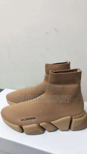 Photo - Balenciaga 02 Speed Knit Sock Trainer