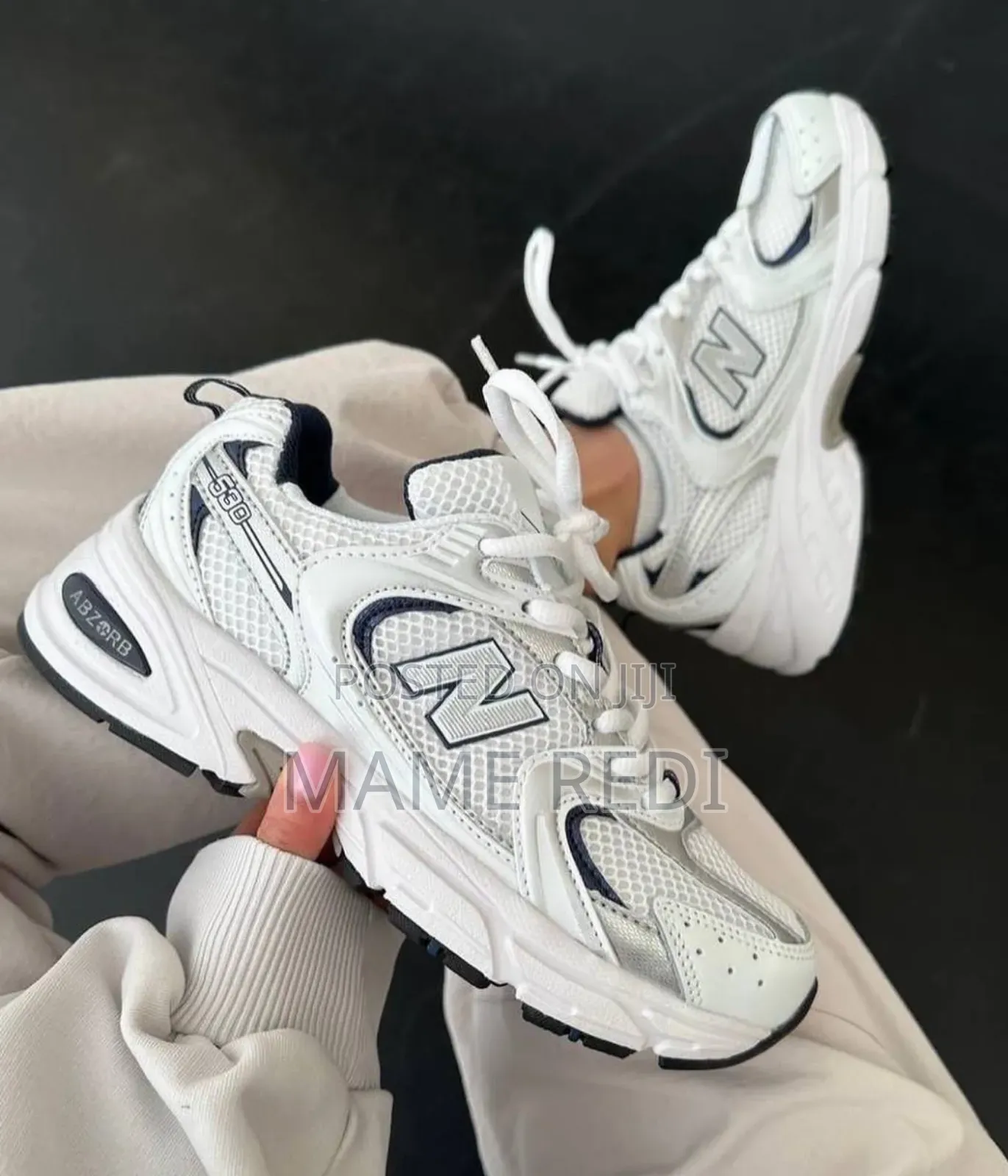 New Balace 5060
Made in Vietnam