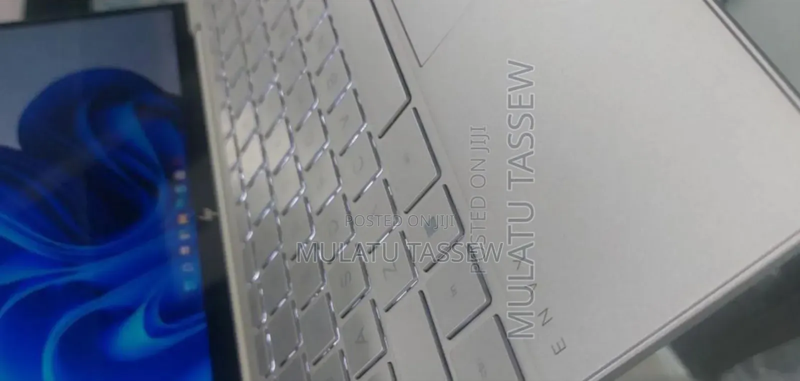 New Laptop HP Envy X360 8GB Intel Core i7 SSD 512GB