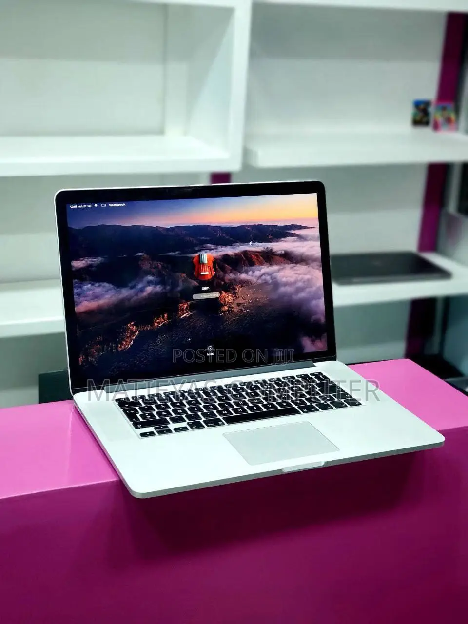 New Laptop Apple MacBook 2015 16GB Intel Core I7 SSD 512GB